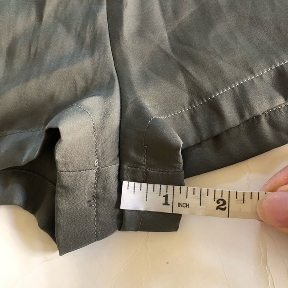 Lulu’s Woman’s Ain't It Grand Olive Green Satin Surplice Romper Size M/L - Picture 12 of 16